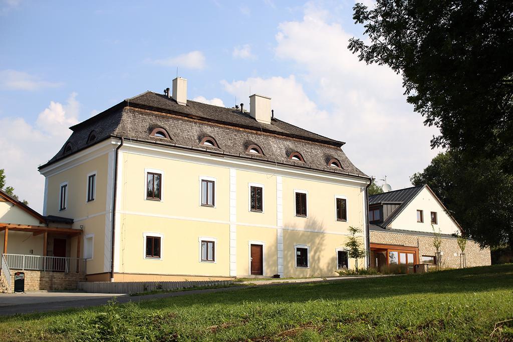 Resort Lisensky Dvur Sněžné Buitenkant foto